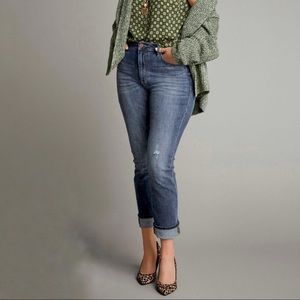 CAbi #3940 Higher Straight High Waist Denim Jeans Size 6
